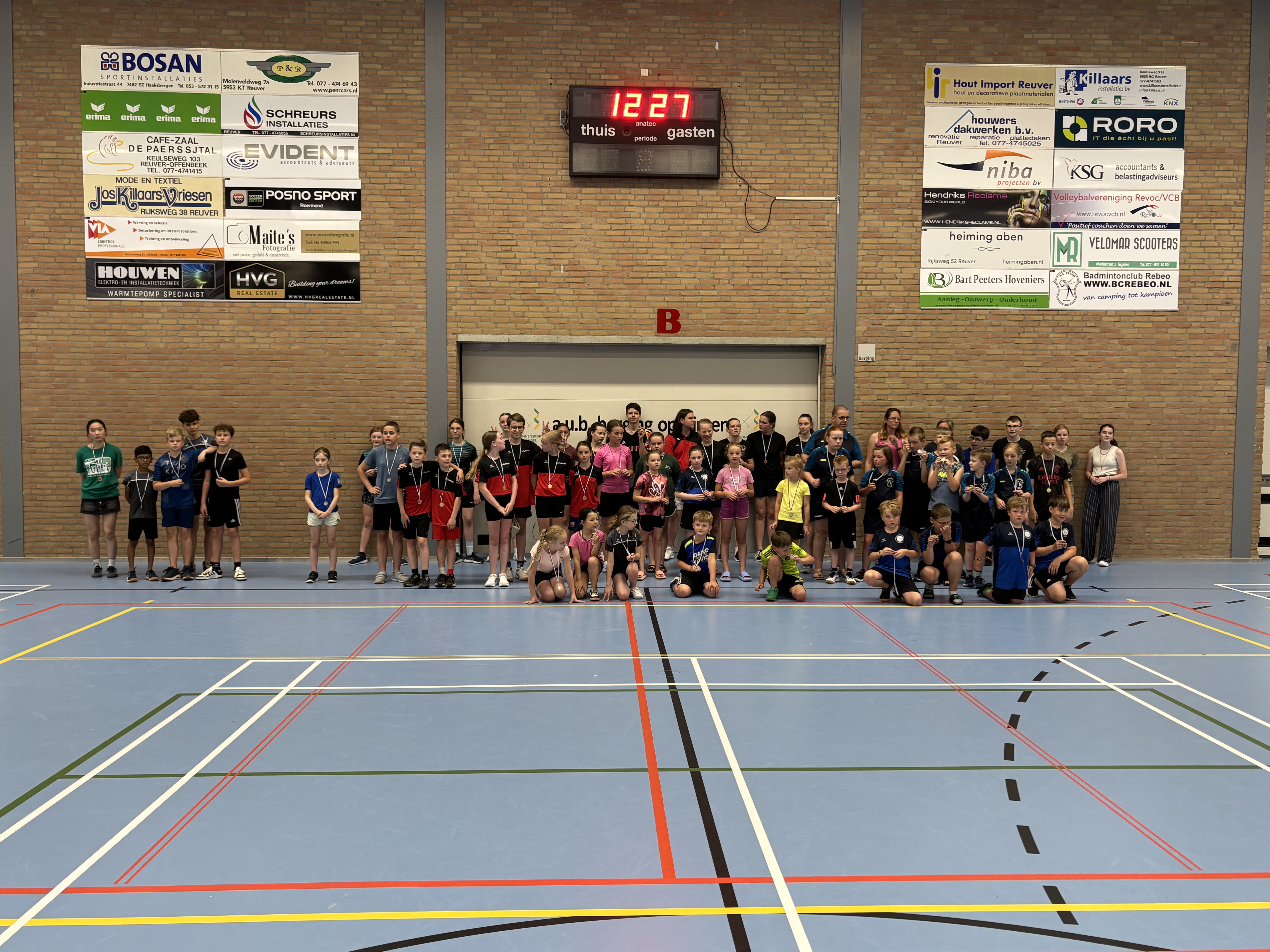 Groepsfoto van alle deelnemers